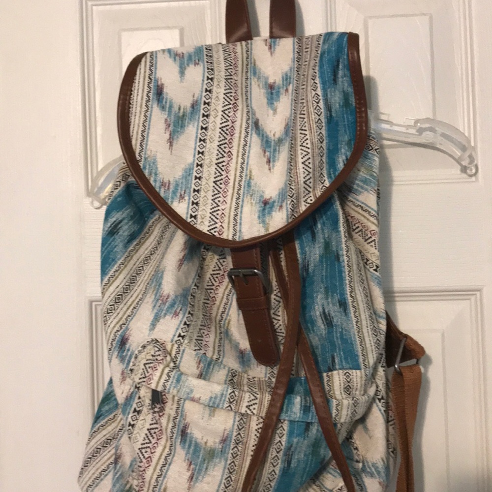 💥CLOSET CLEANOUT💥 Drawstring Backpack